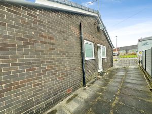 Photo 7- click for photo gallery